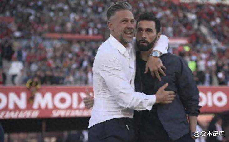 皇马主帅阿韦洛亚这下悬了！高层直接摊牌：欧冠打不进决赛，夏天就下课，没得商量